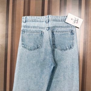 U-85 Size 28 Straight Women Denim Jeans