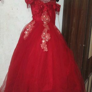 Gown... ♥️red Colour