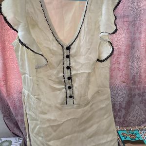 silk top with beautiful neck lace