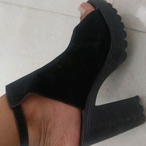 Black Heeled Sandals