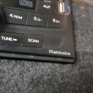 Mahindra car stereo