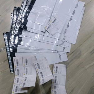 10 Labels And Bags