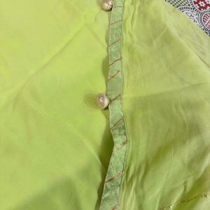 ZARI LINING SAREE + Backless Blouse 💚