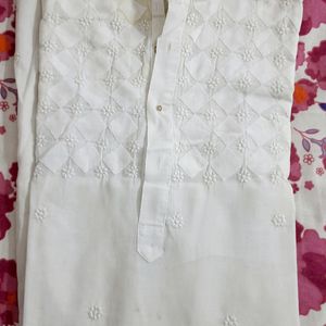 Men White Chikankari Kurta 5