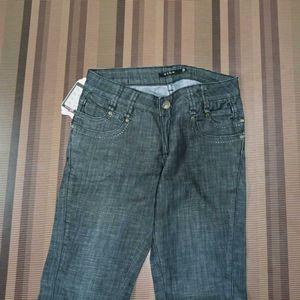 Z-101 Size 30 Slim Fit Women Denim Jeans