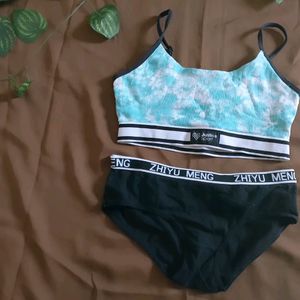 Combo Of Sports Bra + Hipster.