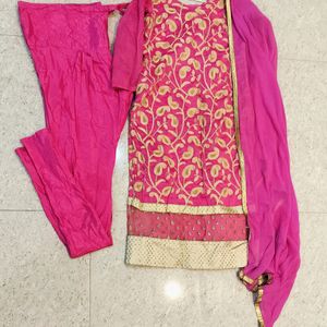 Kurta Set With Churidar Pajama