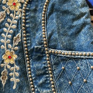 Women Traditional Denim Jacket