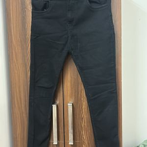 Black Skinny Jeans