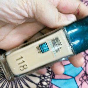 Maybelline Fir Me Foundation