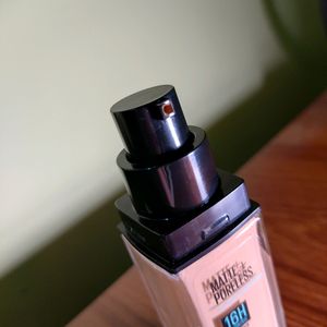 Maybelline New York (Fit Me) Foundation Shade 228(Soft Tan)