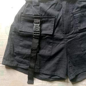 Short Cargo Pant