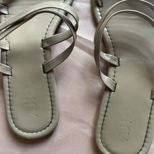 Flats Beige