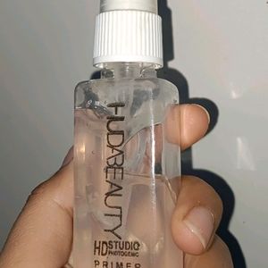 Set Of Huda Beauty Spf60 Primer And Makeup Remover