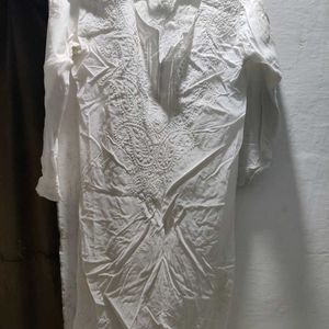 2 Chikankari Kurti