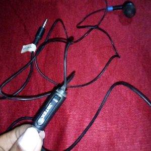 Earphone