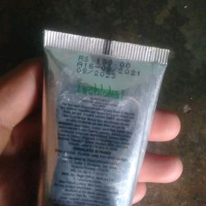 Shloka Modicare Face Wash