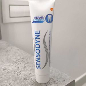 Sensodyne Repair & Protect