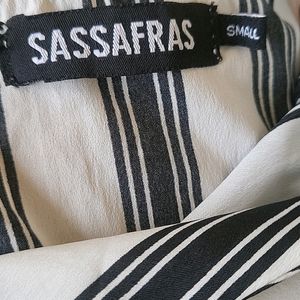 Sassafras White And Black Stripped Casual Top