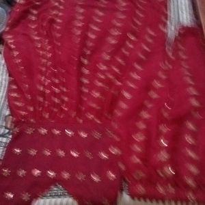 Beautiful  New One Time Use Anrakali Kurti With Pa