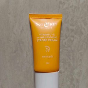 Dot And Key Spotlight Strobe Cream