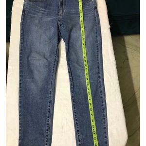 Levi’s Denim Waist 30-32