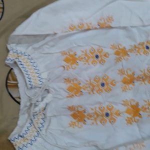 Unused Embroidered Short Top In White Colour