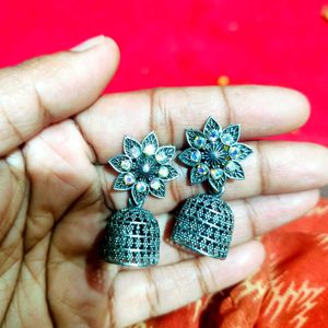 Jhumki Earing