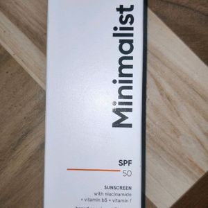 Minimalist Sunscreen SPF 50