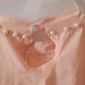 Cute Peach Top With White Beads 🍑