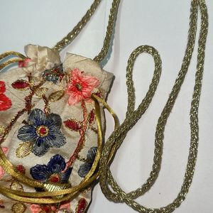 EMBROIDERED POTLI BAG