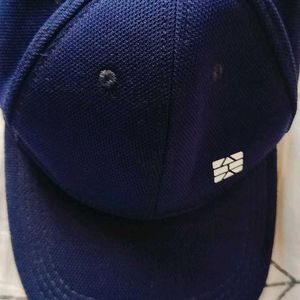 2 Caps For Men And Women On Sell