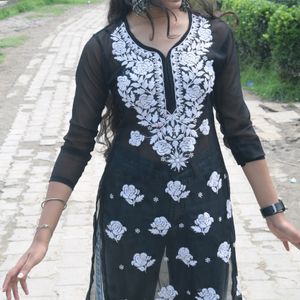 BLACK चिकनकारी KURTI🌻