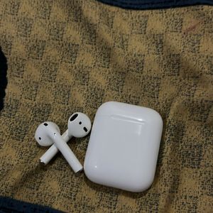 Apple AirPods 2nd Gen