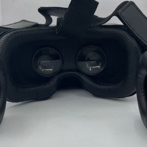 VR headset By IRUSU PLAY