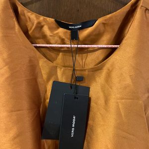 Vero Moda Copper Toned Extended Sleeves Top