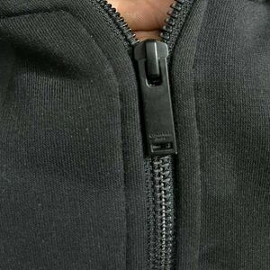 CALVIN KLIEN ZIPPER BLACK HOODIE