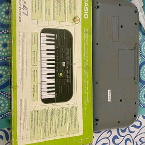 SA 47 Casio Electronic Keyboard For Sale