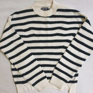 Women White &vBlack Stripped Pullover