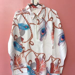 WHITE COLOUR TOP WITH PEACOCK FEATHER 🪶 PRINT, FR