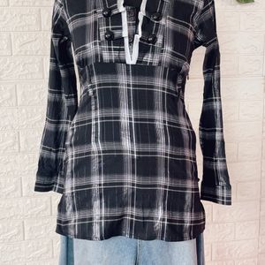 Black Plaid Top