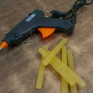 Glue Gun With 6 Sticks