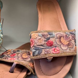 Beautiful Embroidery Flats