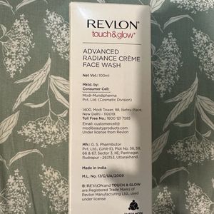 Revlon Touch & Glow Creme Face Wash