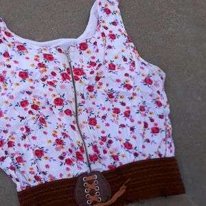 Price Drop ✨White Floral Crop Top🌸