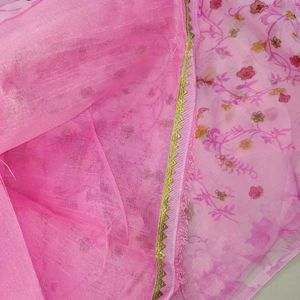 Woman Magenta Colour Printed Saree