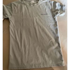 Tommy hilfiger tshirt men Size M 3Tshirts