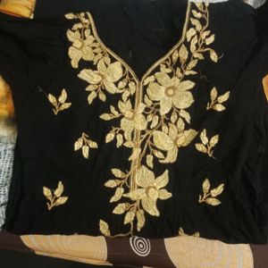 Embroided Black Kurta With Dupatta