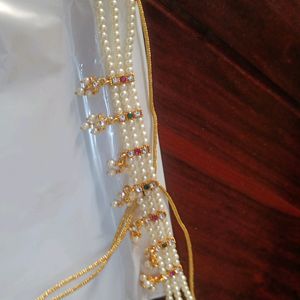 Beautiful Pearl Necklace With Stone Studded