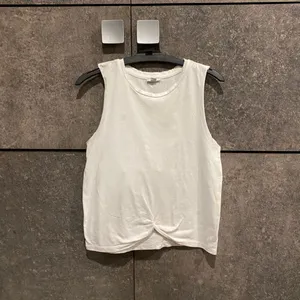 OVS sleeveless Cropped Top